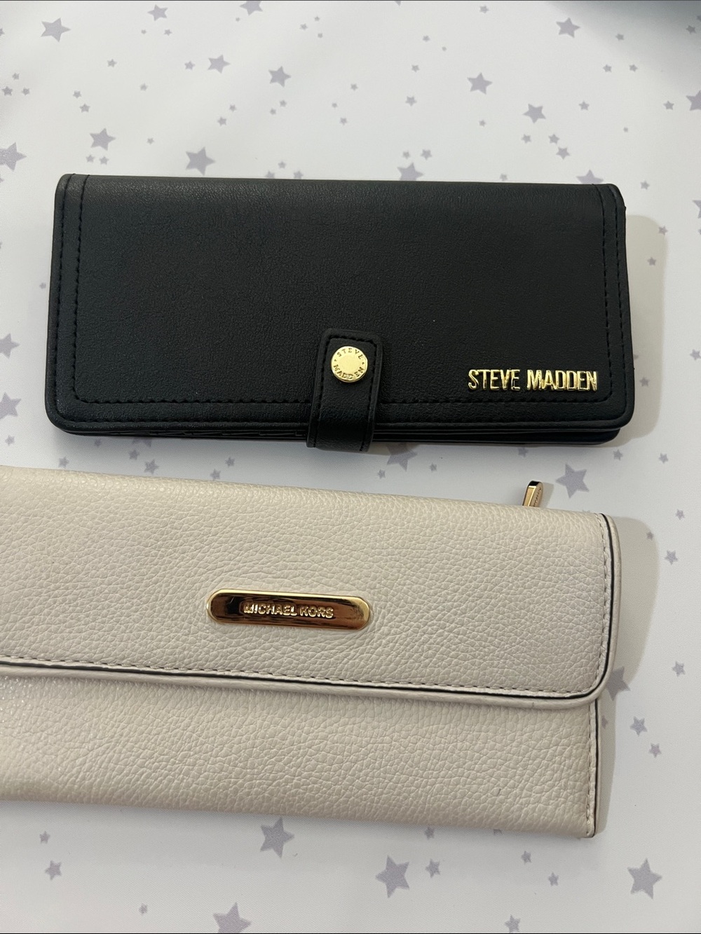Bundle of wallets